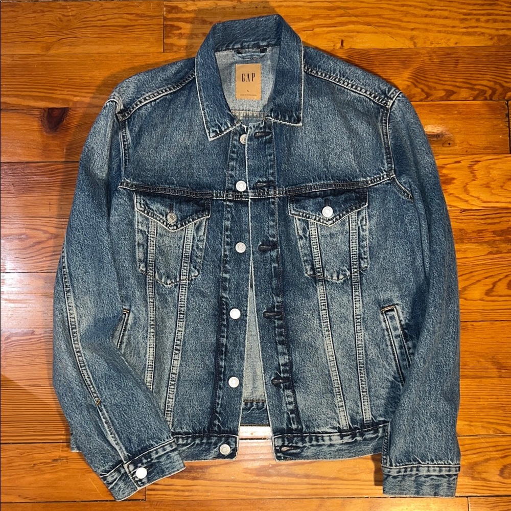 GAP Men's Classic Blue Denim Jacket